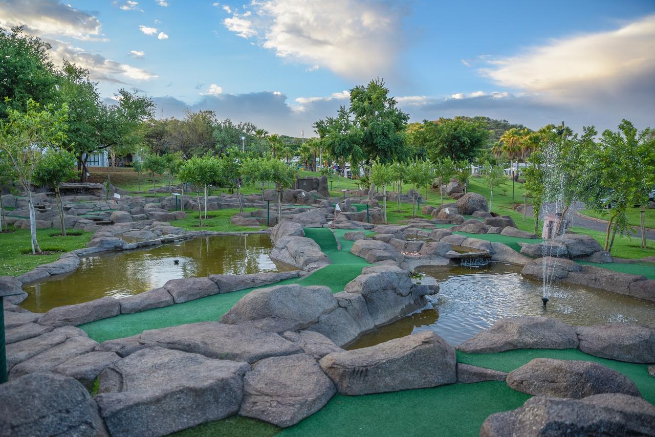 Bush Bungalows At Sun City Resort Ράστενμπεργκ Εξωτερικό φωτογραφία