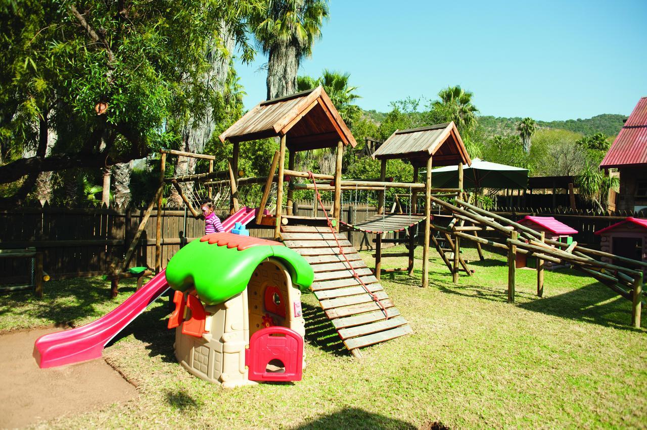 Bush Bungalows At Sun City Resort Ράστενμπεργκ Εξωτερικό φωτογραφία