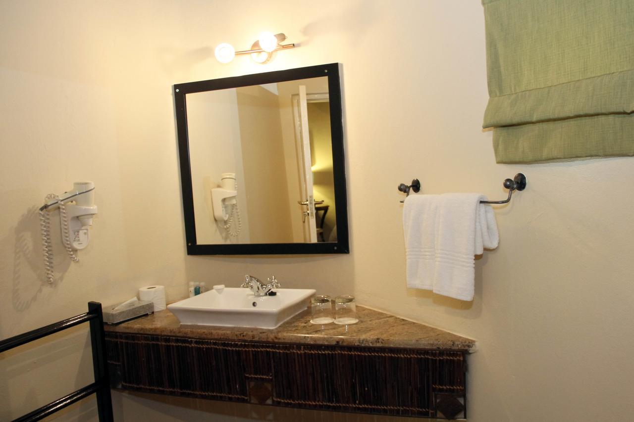 Bush Bungalows At Sun City Resort Ράστενμπεργκ Εξωτερικό φωτογραφία
